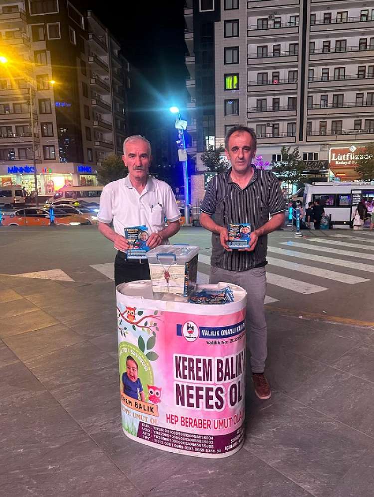 Eşbaşkan Arzu’dan SMA Standına Destek